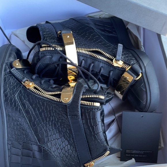 ZANOTTI brand new - Picture 2 of 11